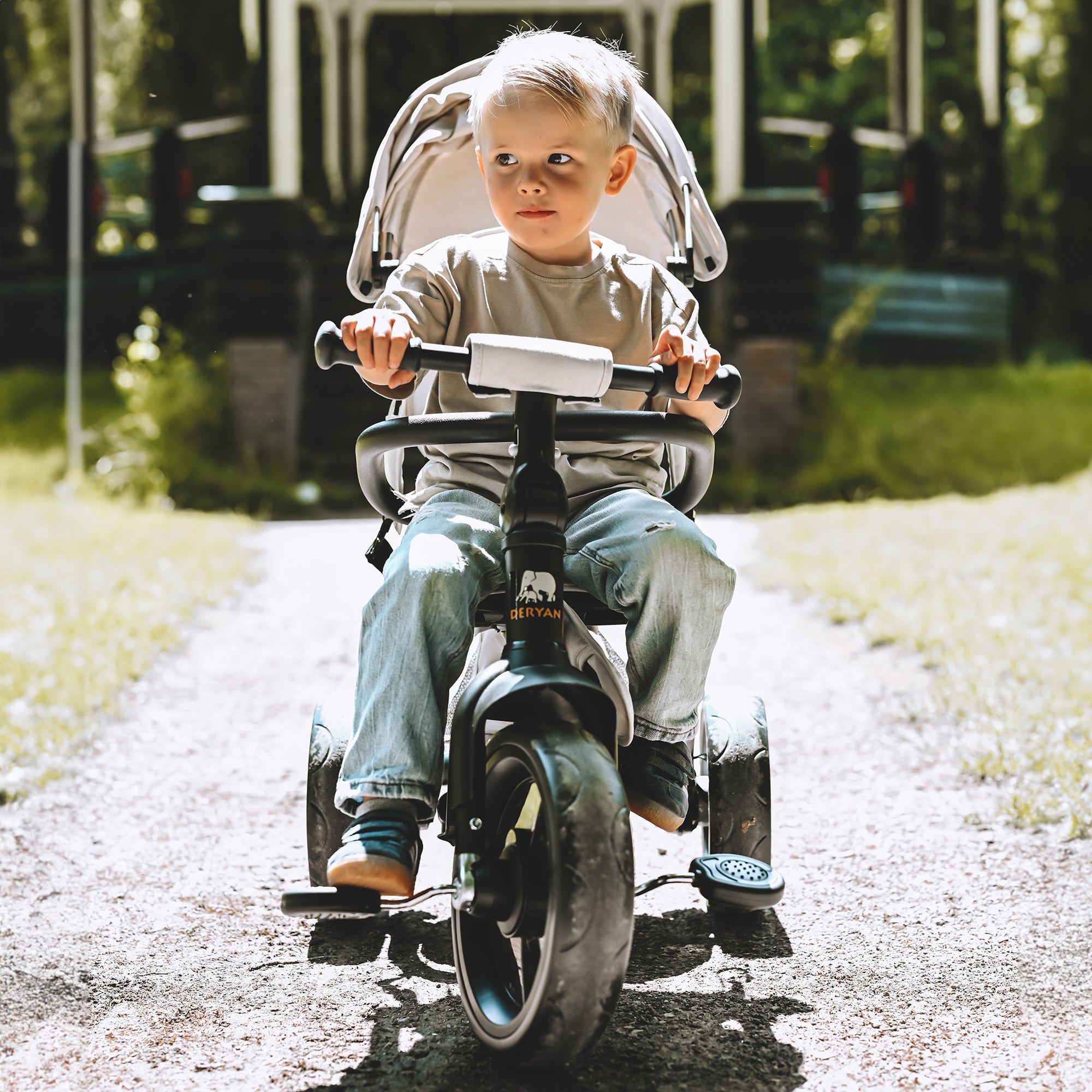 Creme Tricycle Explorer